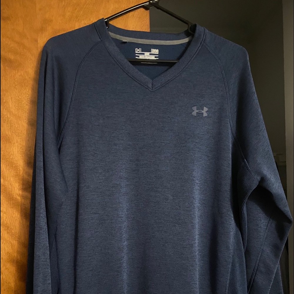 Men’s under armor vneck sweatshirt